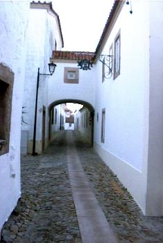 narrow streets and arches in a walking tour to Marvao